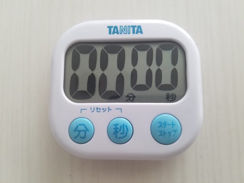 タニタの「デカ見えタイマー TD-384」
